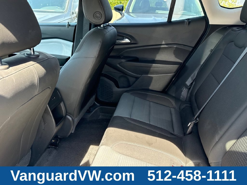Used 2026 Chevrolet Trax LT FWD image 30