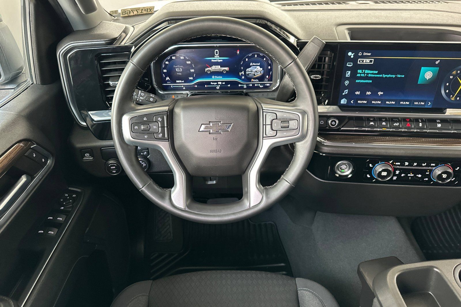 Used 2024 Chevrolet Silverado 1500 RST w/ LPO, Dark Essentials Package RWD image 17