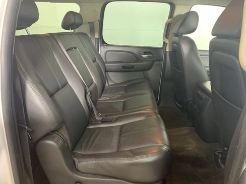 Used 2009 Chevrolet Suburban LT AWD/4WD image 20