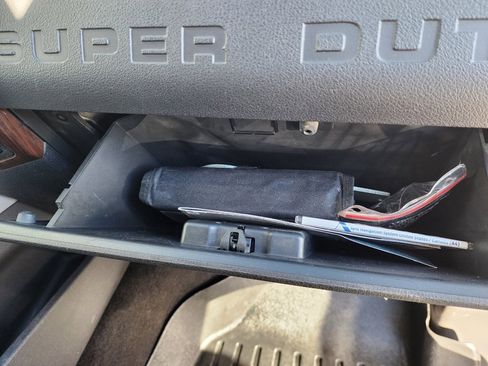 Used 2013 Ford F250 Lariat w/ Chrome Pkg image 51