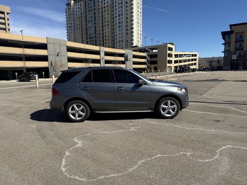 Used 2019 Mercedes-Benz GLE 400 GLE 400 4MATIC AWD 4dr SUV w/ Premium 1 Package image 6