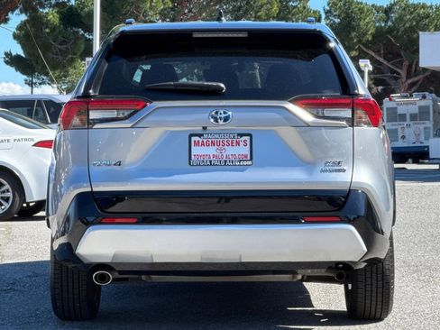 Used 2019 Toyota RAV4 XSE image 4