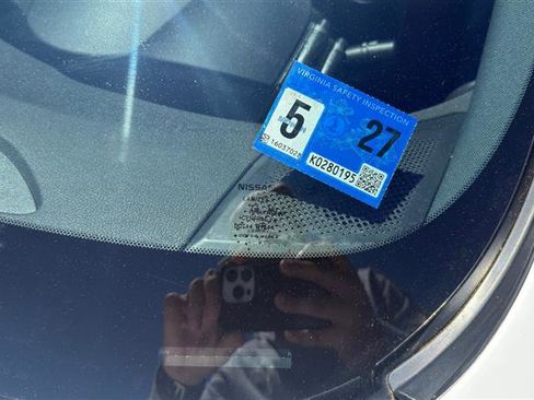 Used 2018 Nissan 370Z NISMO RWD image 4
