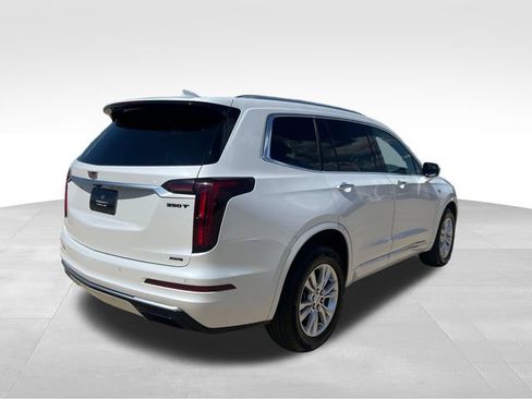 Certified 2024 Cadillac XT6 Luxury AWD/4WD image 6