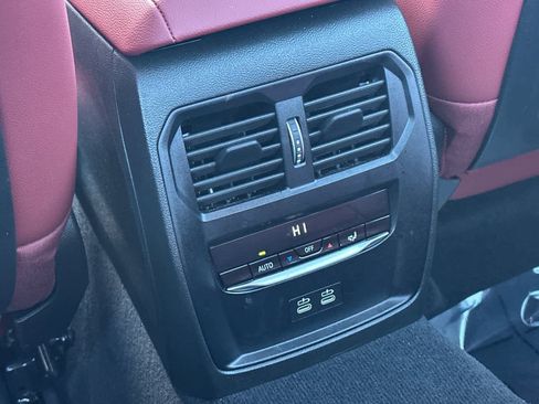 Used 2025 BMW 330i Sedan image 14