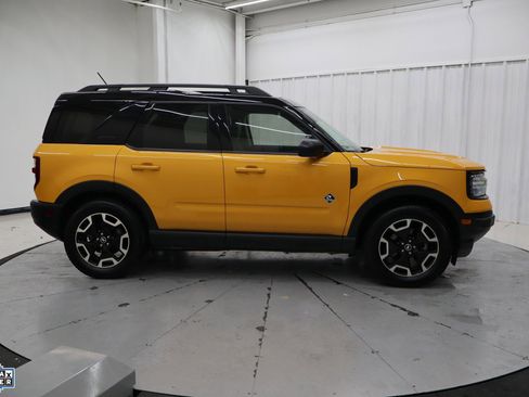 Certified 2022 Ford Bronco Sport Outer Banks w/ Tech Package image 2