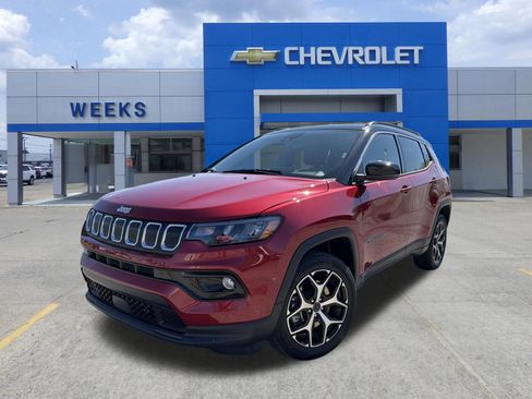 Used 2025 Jeep Compass Limited AWD/4WD image 1