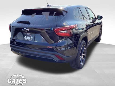New 2026 Chevrolet Trax RS w/ Driver Confidence Package FWD image 4