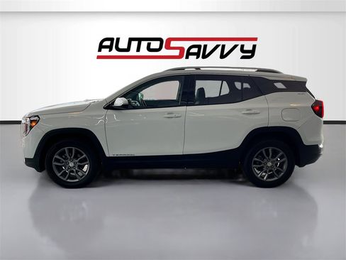 Used 2024 GMC Terrain SLT w/ LPO, Floor Liner Package image 4