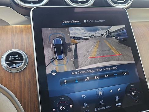 Used 2023 Mercedes-Benz GLC 300 4MATIC image 9