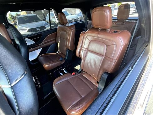 Used 2022 Lincoln Aviator Reserve w/ Equipment Group 201A RWD image 36