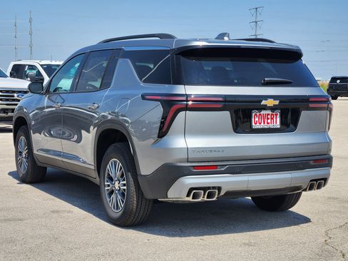 New 2026 Chevrolet Traverse LT FWD image 5