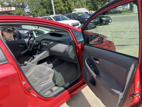 Used 2011 Toyota Prius Two FWD image 24