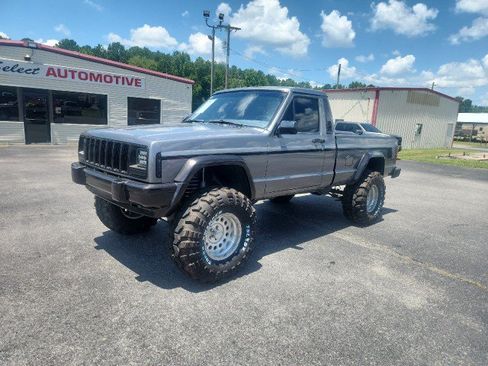 Used 1989 Jeep Comanche Pioneer AWD/4WD image 2