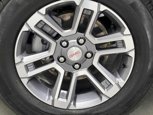 Used 2025 GMC Terrain Elevation image 55