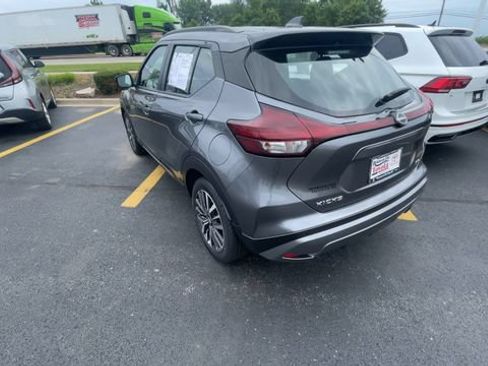 Used 2024 Nissan Kicks SR FWD image 8