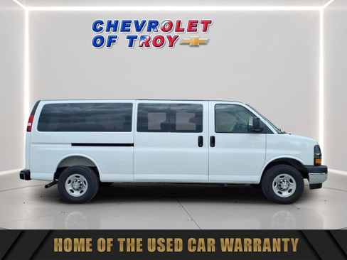 Used 2025 Chevrolet Express 3500 LT w/ LT Preferred Equipment Group RWD image 10