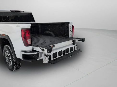 Used 2023 GMC Sierra 2500 SLE w/ SLE Value Package; image 27