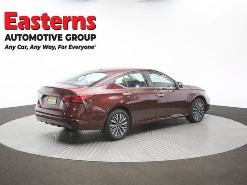 Used 2025 Nissan Altima 2.5 SV AWD/4WD image 37