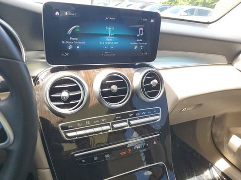 Used 2021 Mercedes-Benz GLC 300 image 15