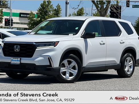 Certified 2024 Honda Pilot LX image 1