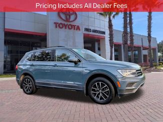 Used 2021 Volkswagen Tiguan SE w/ Panoramic Sunroof Package FWD video 1