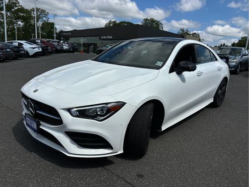 Used 2023 Mercedes-Benz CLA 250 4MATIC image 5
