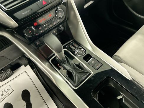 Used 2024 Mitsubishi Eclipse Cross SEL image 18