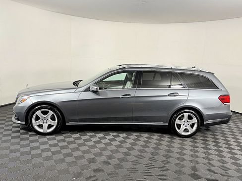 Used 2016 Mercedes-Benz E 350 4MATIC Luxury Wagon image 12