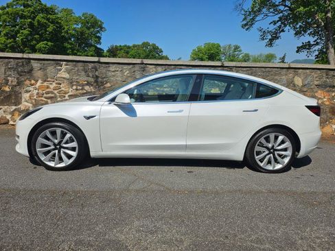 Used 2019 Tesla Model 3 Long Range RWD image 7