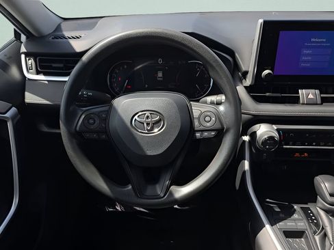 Used 2024 Toyota RAV4 XLE FWD image 12