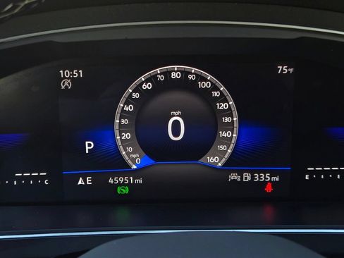 Used 2024 Volkswagen Tiguan SE FWD image 24