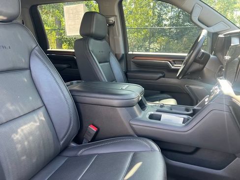 Used 2024 GMC Sierra 3500 Denali w/ Denali Reserve Package AWD/4WD image 21