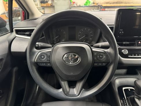 Used 2024 Toyota Corolla LE image 19