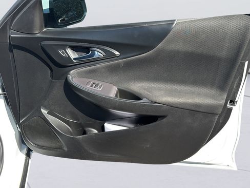 Used 2021 Chevrolet Malibu LT FWD image 9