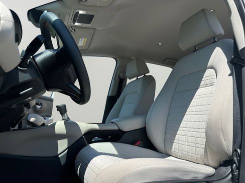Certified 2024 Honda HR-V LX image 22