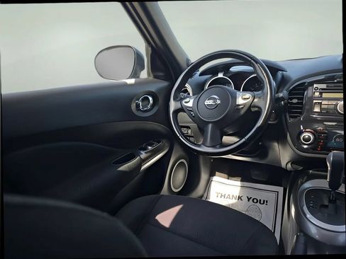 Used 2013 Nissan Juke SV FWD image 15