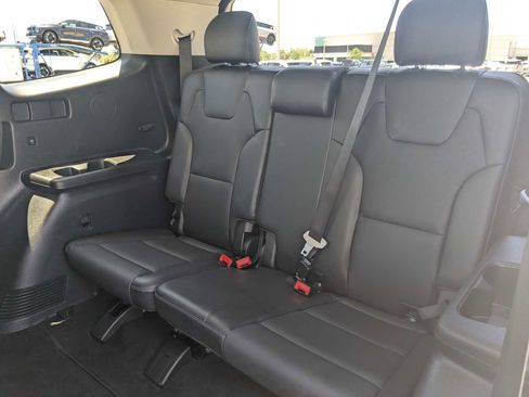 Certified 2025 Kia Telluride S AWD/4WD image 17