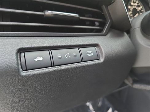 Used 2024 Nissan Altima 2.5 SV image 28