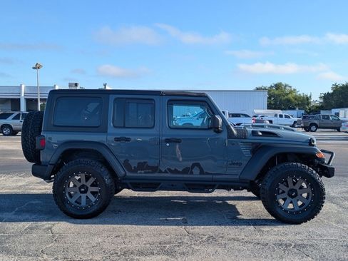 Used 2024 Jeep Wrangler Unlimited Sport AWD/4WD image 4
