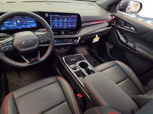 Used 2027 Chevrolet Equinox RS w/ Safety and Technology Package FWD image 15