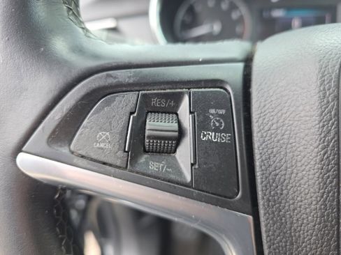 Certified 2021 Buick Encore Preferred AWD/4WD image 18