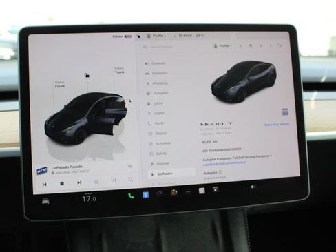 Used 2024 Tesla Model Y Long Range image 18