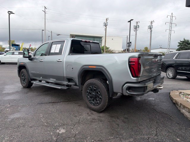 Used 2025 GMC Sierra 2500 Denali w/ Denali Reserve Package AWD/4WD image 3