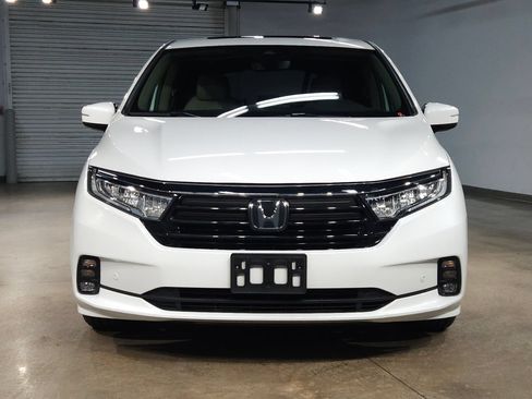 Used 2022 Honda Odyssey Elite image 2