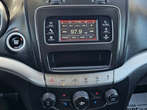 Used 2017 Dodge Journey Crossroad FWD image 11