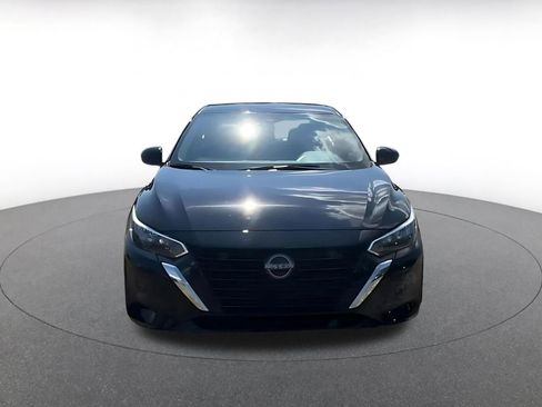 Used 2025 Nissan Sentra SV image 3