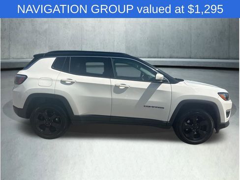 Used 2018 Jeep Compass Latitude w/ Popular Equipment Group AWD/4WD image 8