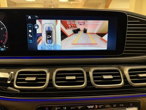 Certified 2025 Mercedes-Benz GLS 580 4MATIC image 12