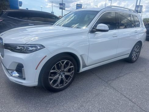 Used 2021 BMW X7 xDrive40i AWD/4WD image 1